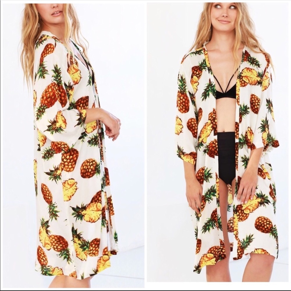 Do Everything In Love - Pineapple Kimono